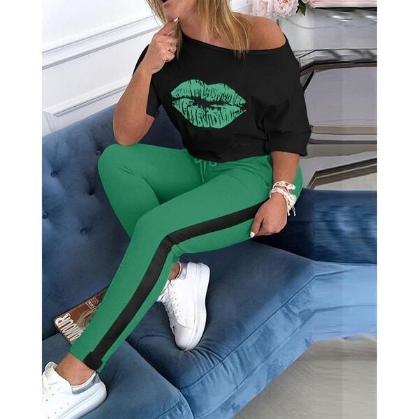 Women's Printed sexy Kissy Lips Long Sleeve+joggers set
